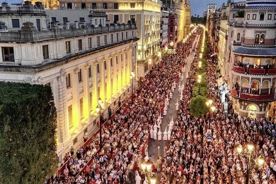 SEMANA SANTA DE SEVILLA
